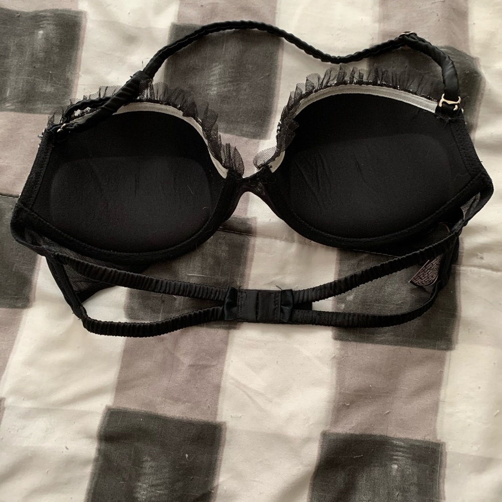Halter bra - Picture 2 of 3